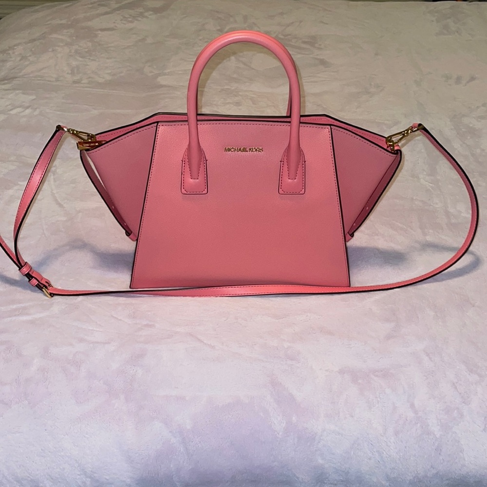 Tea Rose Michael Kors purse! So cute & large